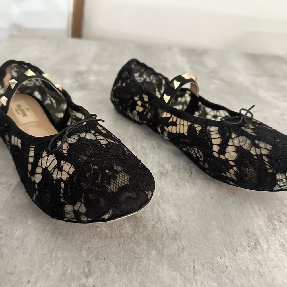 Valentino Rockstud‎ Black Lace Ballet Flats - Picture 15 of 16